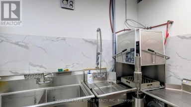 2584 FINCH AVENUE W Toronto (Humber Summit) Ontario photo 18