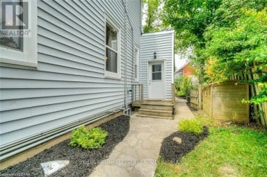 492 EMERY STREET E London South (South F) Ontario photo 2