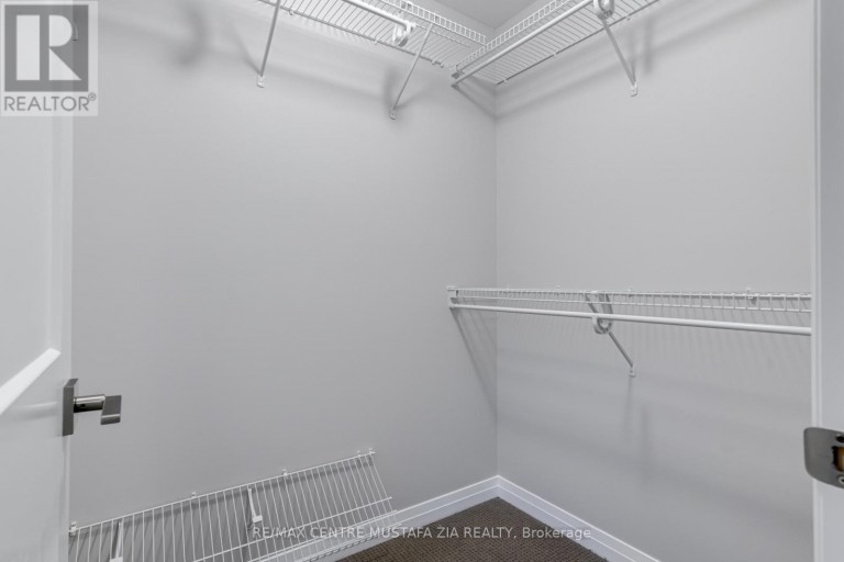 74 SOHO STREET, Hamilton (Stoney Creek Mountain), Ontario, L8J0L4