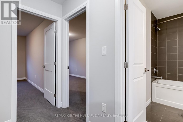 74 SOHO STREET, Hamilton (Stoney Creek Mountain), Ontario, L8J0L4