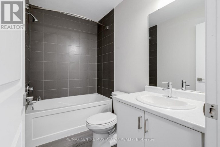 74 SOHO STREET, Hamilton (Stoney Creek Mountain), Ontario, L8J0L4