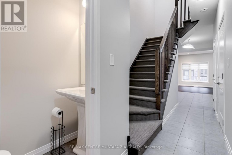 74 SOHO STREET, Hamilton (Stoney Creek Mountain), Ontario, L8J0L4