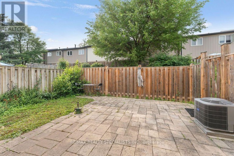 72 - 7080 COPENHAGEN ROAD, Mississauga (Meadowvale), Ontario, L5N2C9