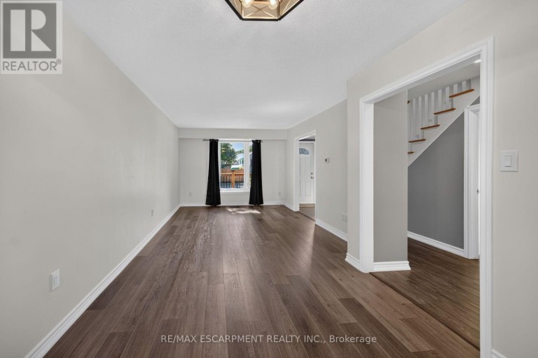 2 - 199 YORK ROAD, Hamilton (Dundas), Ontario, L9H1M9