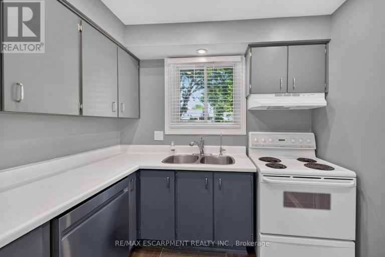 2 - 199 YORK ROAD, Hamilton (Dundas), Ontario, L9H1M9