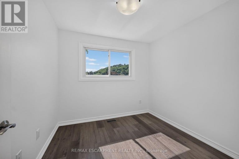 2 - 199 YORK ROAD, Hamilton (Dundas), Ontario, L9H1M9