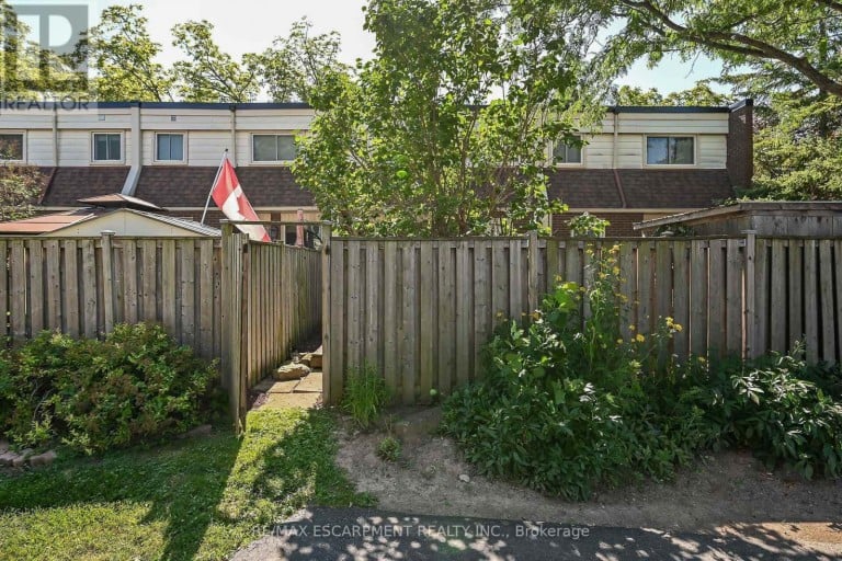 2 - 199 YORK ROAD, Hamilton (Dundas), Ontario, L9H1M9
