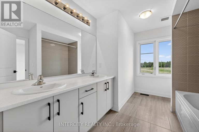 14 LEGACY CIRCLE, Wasaga Beach, Ontario, L9Z0L8