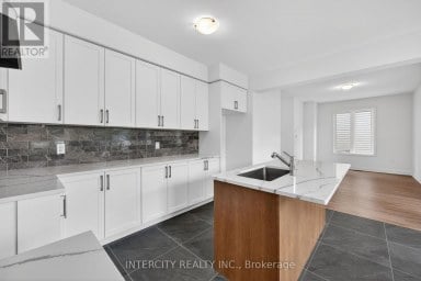 16 LEGACY CIRCLE Wasaga Beach Ontario photo 15