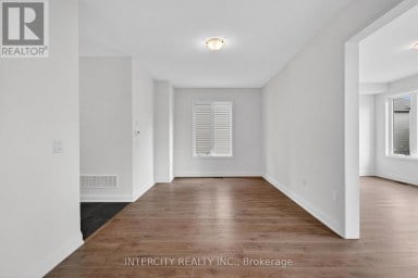 16 LEGACY CIRCLE Wasaga Beach Ontario photo 20
