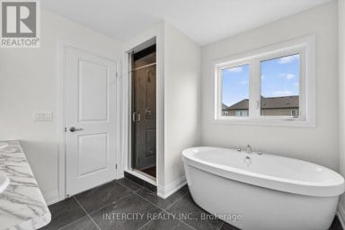 16 LEGACY CIRCLE Wasaga Beach Ontario photo 32