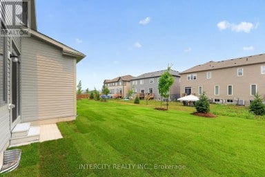 16 LEGACY CIRCLE Wasaga Beach Ontario photo 48