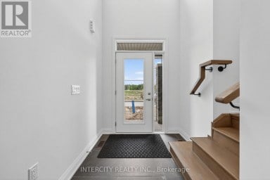 16 LEGACY CIRCLE Wasaga Beach Ontario photo 8