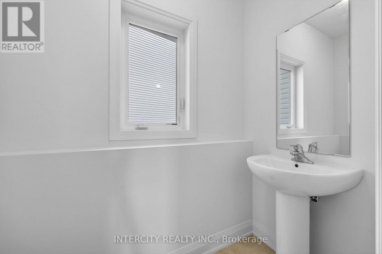 24 LEGACY CIRCLE, Wasaga Beach, Ontario, L9Z0L8