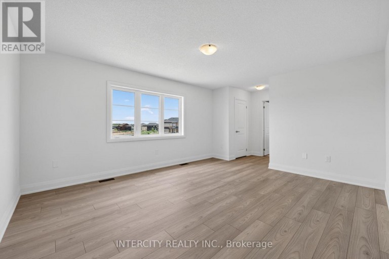 24 LEGACY CIRCLE, Wasaga Beach, Ontario, L9Z0L8