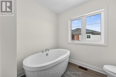 22 LEGACY CIRCLE Wasaga Beach Ontario photo 26