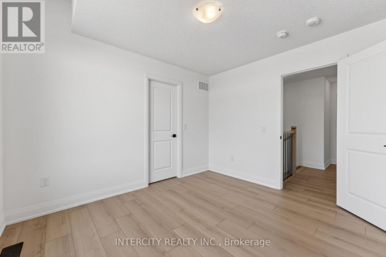 22 LEGACY CIRCLE, Wasaga Beach, Ontario, L9Z0L8