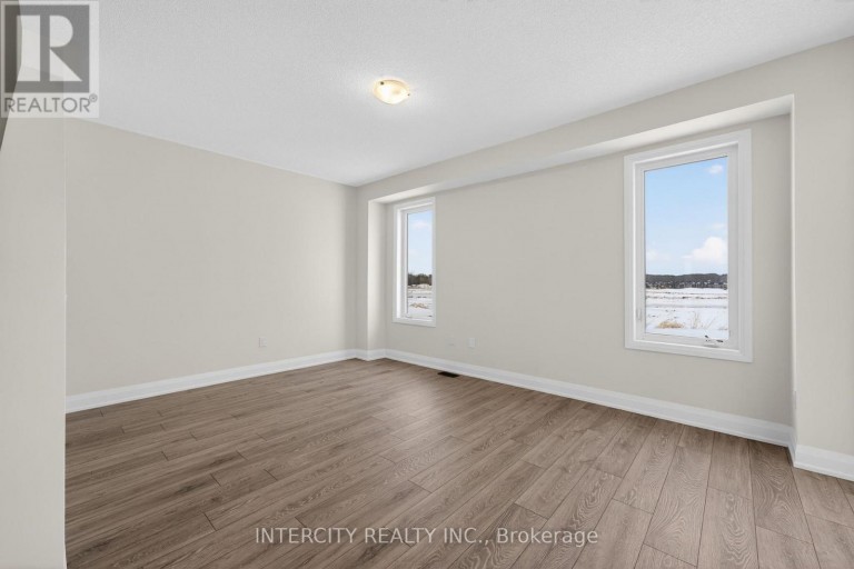 30 LEGACY CIRCLE, Wasaga Beach, Ontario, L9Z0M5