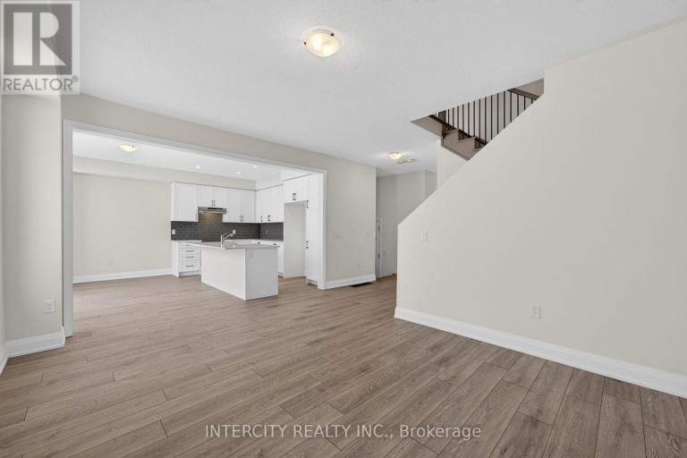 30 LEGACY CIRCLE, Wasaga Beach, Ontario, L9Z0M5