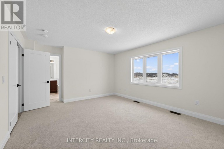 30 LEGACY CIRCLE, Wasaga Beach, Ontario, L9Z0M5