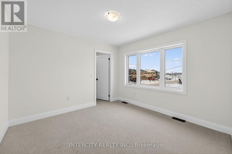30 LEGACY CIRCLE, Wasaga Beach, Ontario, L9Z0M5