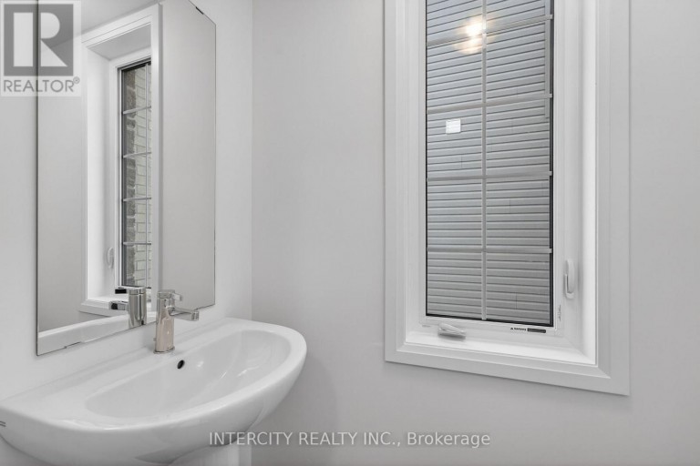 30 LEGACY CIRCLE, Wasaga Beach, Ontario, L9Z0M5