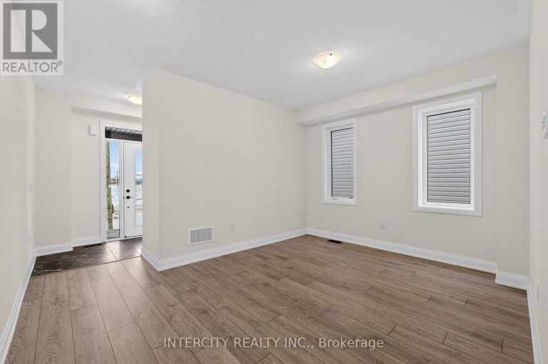 30 LEGACY CIRCLE, Wasaga Beach, Ontario, L9Z0M5