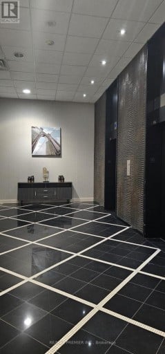 307 - 2737 KEELE STREET, Toronto (Downsview-Roding-CFB), Ontario, M3M2E9