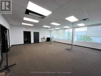203 - 385 CONNIE CRESCENT Vaughan (Concord) Ontario photo 3