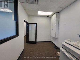 203 - 385 CONNIE CRESCENT Vaughan (Concord) Ontario photo 9