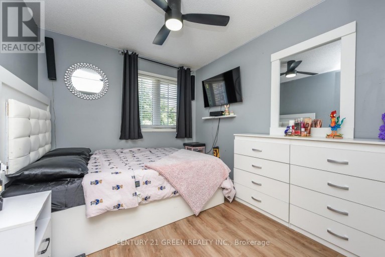200 WINNERS CIRCLE, Brampton (Northwest Sandalwood Parkway), Ontario, L7A1M2