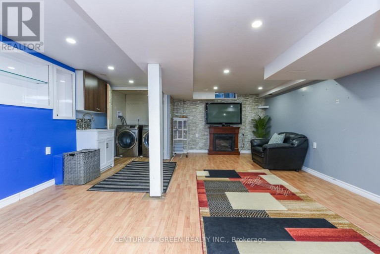 200 WINNERS CIRCLE, Brampton (Northwest Sandalwood Parkway), Ontario, L7A1M2