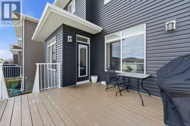 411 Rivercrest Boulevard Cochrane Alberta photo 37