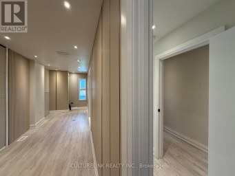 REAR 2ND & 3RD FLOOR - 5509 YONGE STREET Toronto (Willowdale East) Ontario photo 3