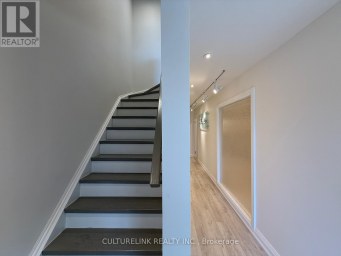 REAR 2ND & 3RD FLOOR - 5509 YONGE STREET Toronto (Willowdale East) Ontario photo 8