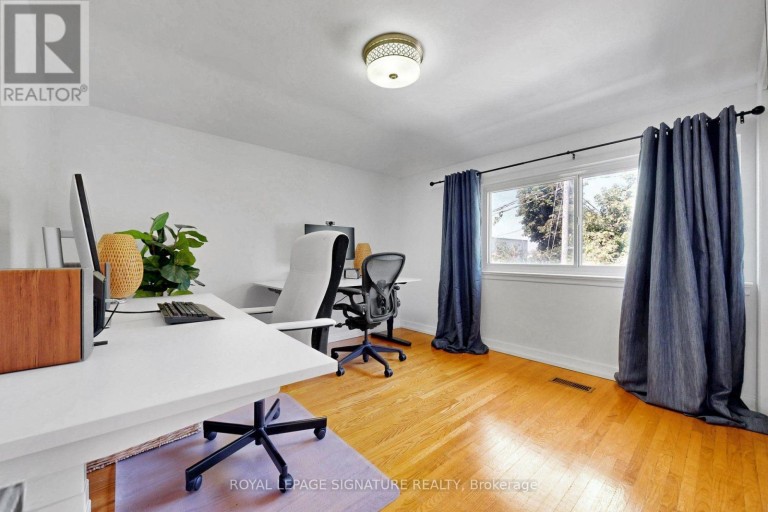 67 CATHEDRAL BLUFFS DRIVE, Toronto (Cliffcrest), Ontario, M1M2T6