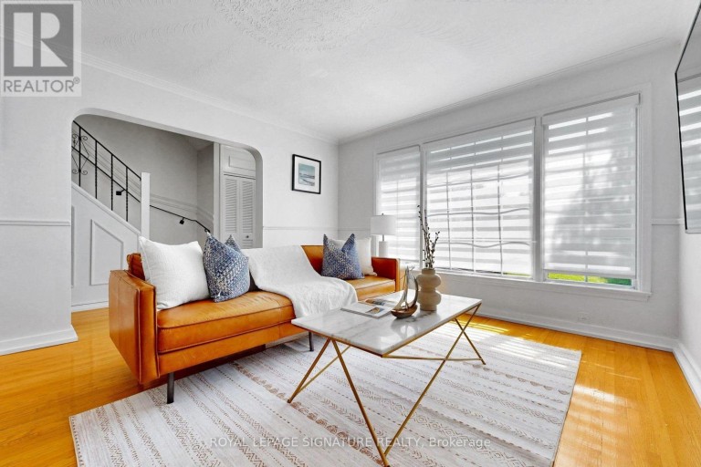 67 CATHEDRAL BLUFFS DRIVE, Toronto (Cliffcrest), Ontario, M1M2T6