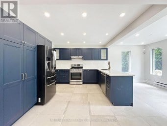 21 MAYVERN CRESCENT Richmond Hill (North Richvale) Ontario photo 12