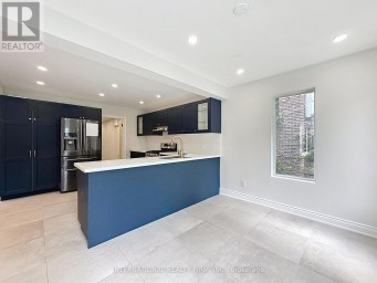 21 MAYVERN CRESCENT Richmond Hill (North Richvale) Ontario photo 16