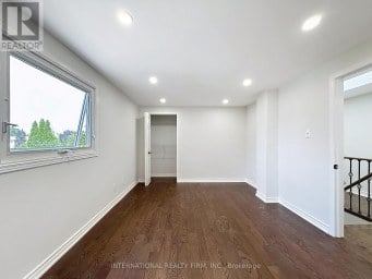 21 MAYVERN CRESCENT Richmond Hill (North Richvale) Ontario photo 28