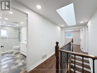 21 MAYVERN CRESCENT Richmond Hill (North Richvale) Ontario photo 32