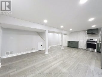 21 MAYVERN CRESCENT Richmond Hill (North Richvale) Ontario photo 36