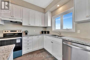 106 O.J GAFFNEY DRIVE Stratford Ontario photo 13