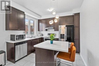 11 FUSILIER DRIVE Toronto (Clairlea-Birchmount) Ontario photo 12