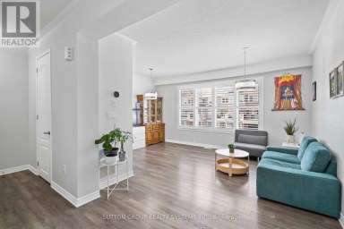 11 FUSILIER DRIVE Toronto (Clairlea-Birchmount) Ontario photo 15