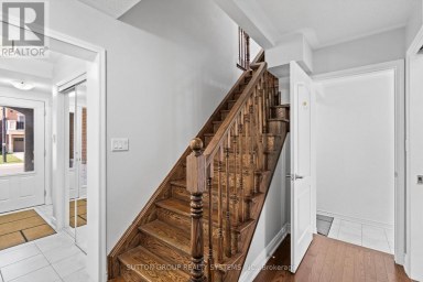 11 FUSILIER DRIVE Toronto (Clairlea-Birchmount) Ontario photo 6