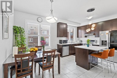 11 FUSILIER DRIVE Toronto (Clairlea-Birchmount) Ontario photo 9