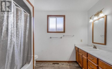 4 EASTWOOD DRIVE Welland (N. Welland) Ontario photo 17