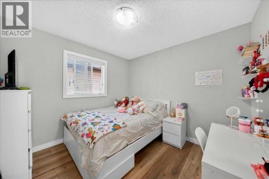 251 Hillcrest Circle SW Airdrie Alberta photo 19