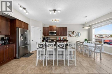 251 Hillcrest Circle SW Airdrie Alberta photo 7